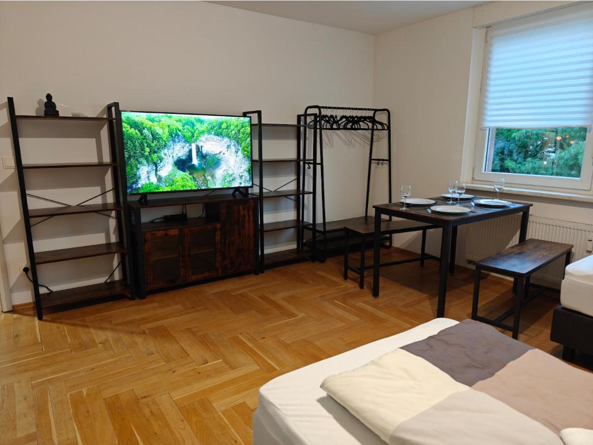 2Br Apartment, Parking, Wi-Fi, Tv In Berlin Karow Exterior photo